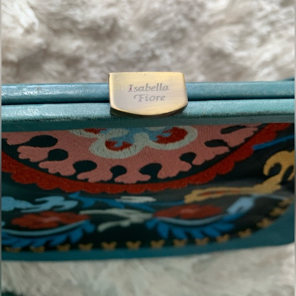 Isabella Fiore Leather Purse - Floral Embroider Hand Bag. - Picture 4 of 13